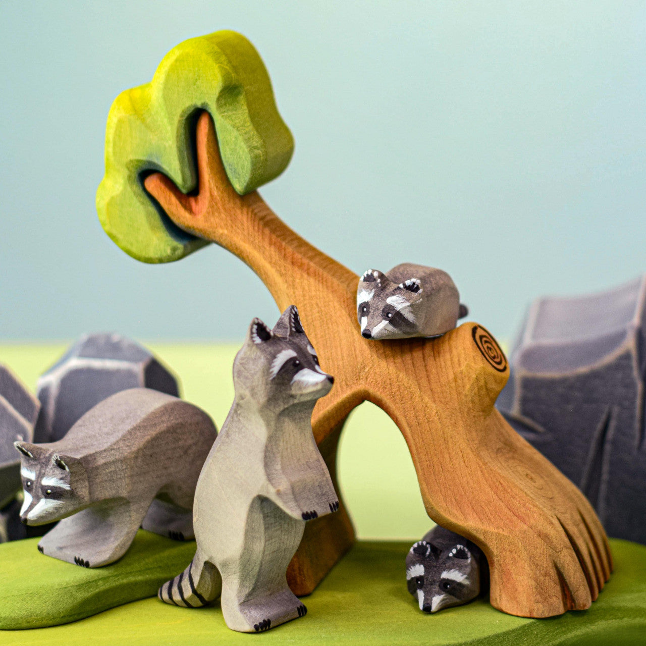 Sale Bumbu Raccoon Family with Tree Set