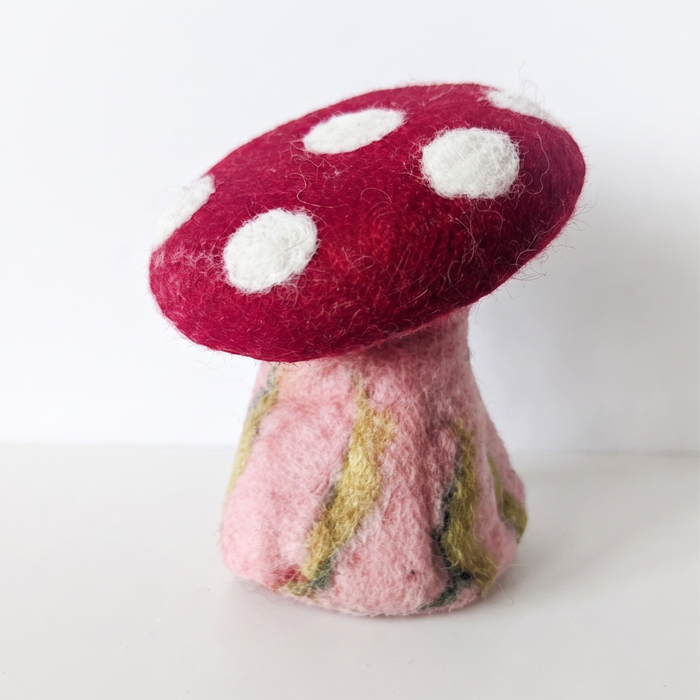 Medium Felt Mushroom, Red