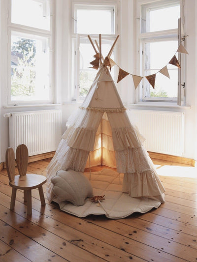 “Shabby Chic” Teepee Tent with Frills