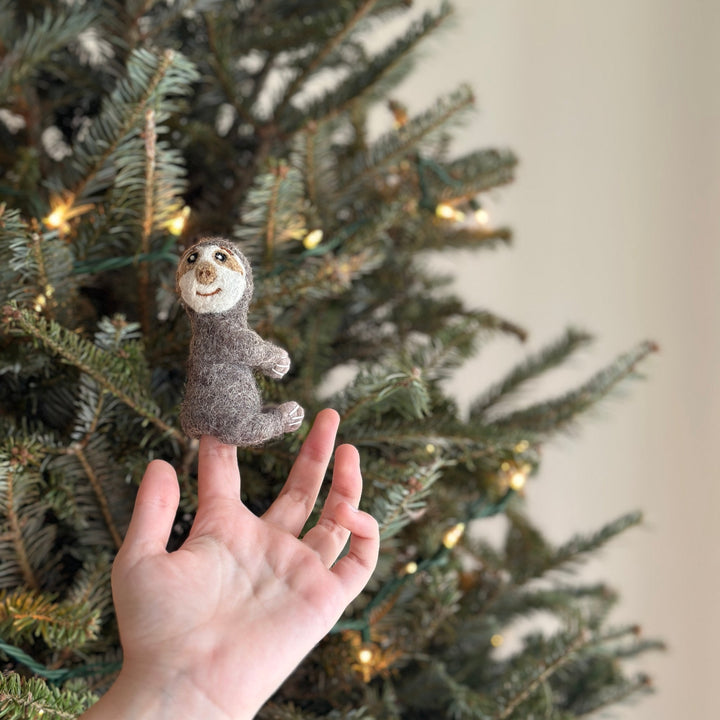 Sloth Finger Puppet