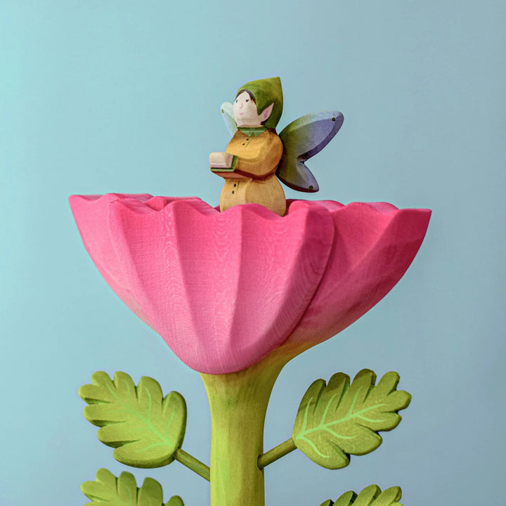 Bumbu Winged Elf with Lamp