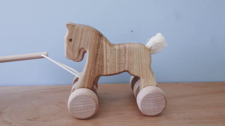 Bajo Pull Along Horses