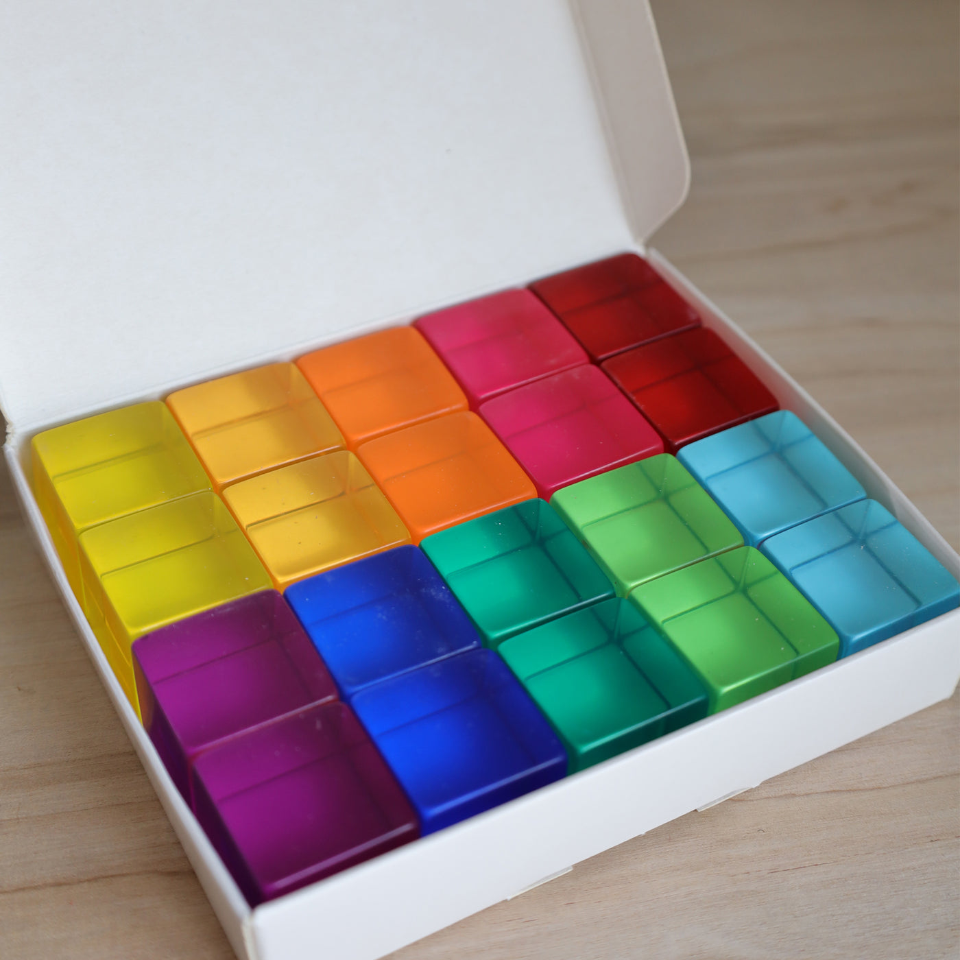 Pre-Order Bauspiel Lucent Cubes, Set of 20