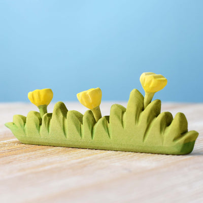 Bumbu Large Wooden Grass with Yellow Flowers