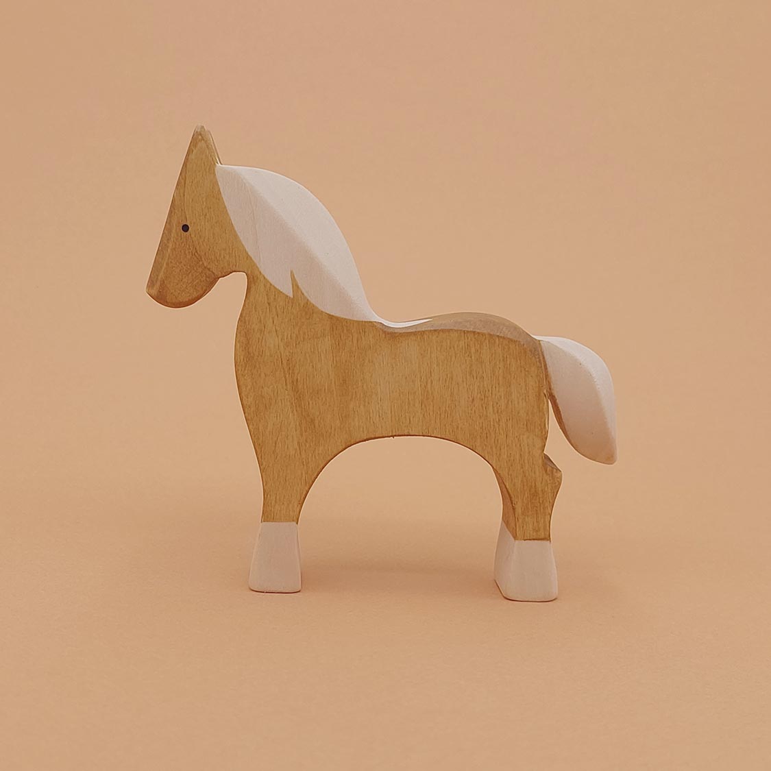 Brin d'Ours Wooden Palemino Horse