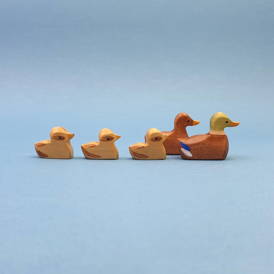 Brin d'Ours Wooden Female Swimming Duck