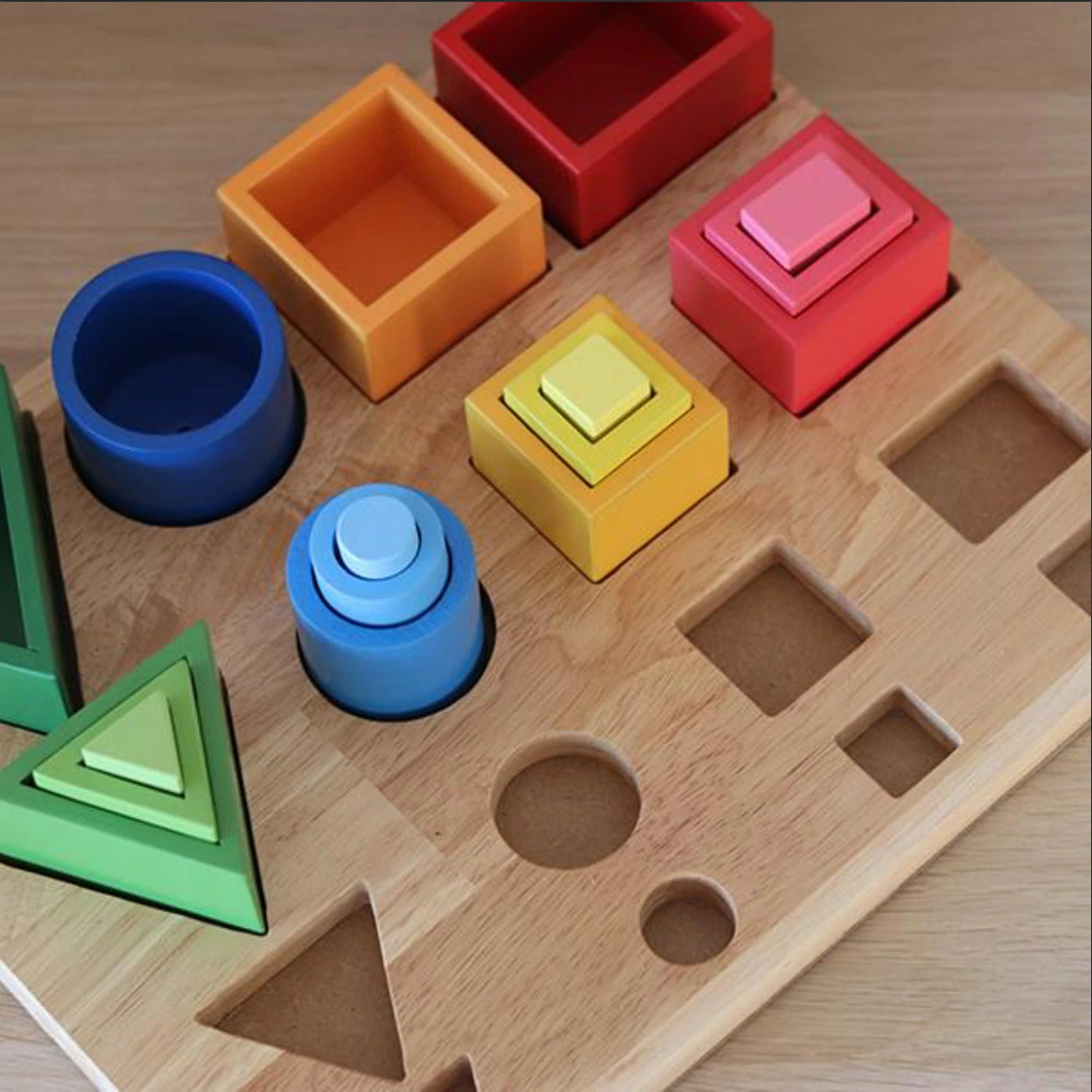 Q Toys 3D Sorting and Nesting Board