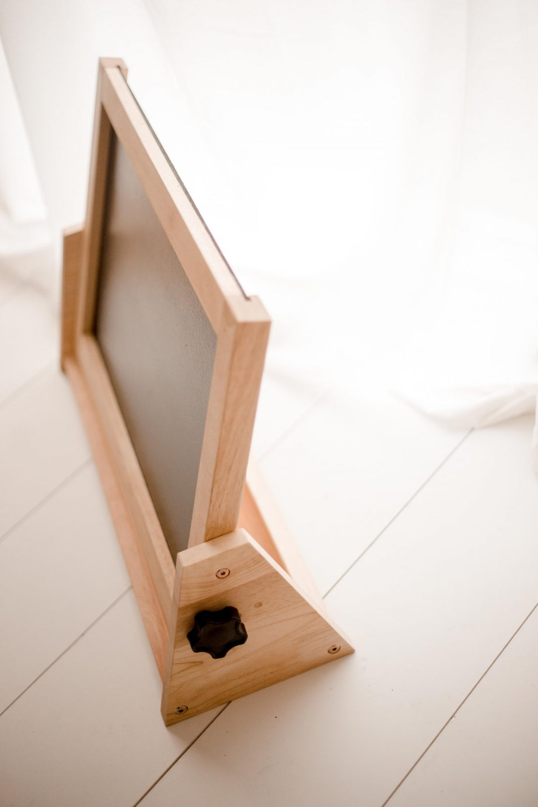 Final Sale Item: Q Toys 4 in 1 Table Easel "Seconds" (Limited Stock)