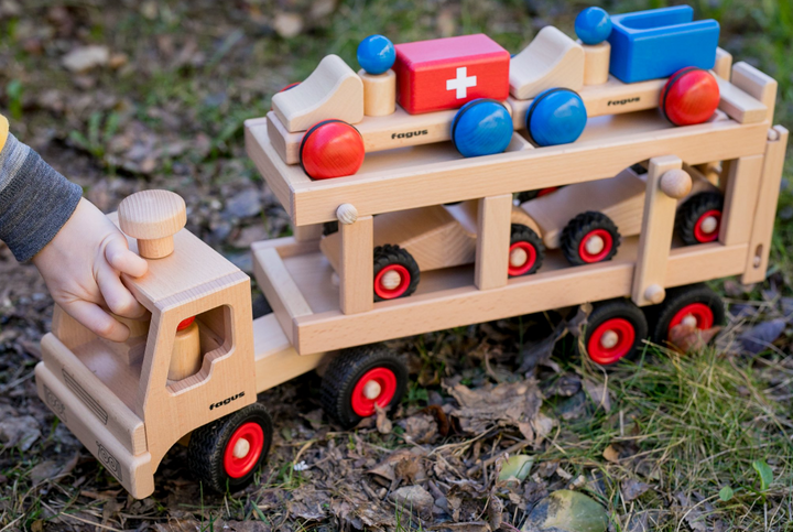 cartransporter wooden toys