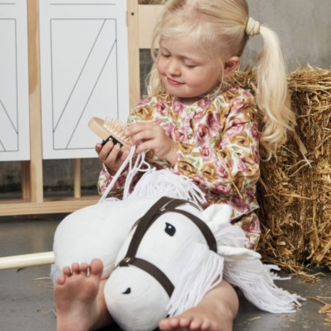 Pre-Order {By Astrup Hobby Horse, White (Ships in October)